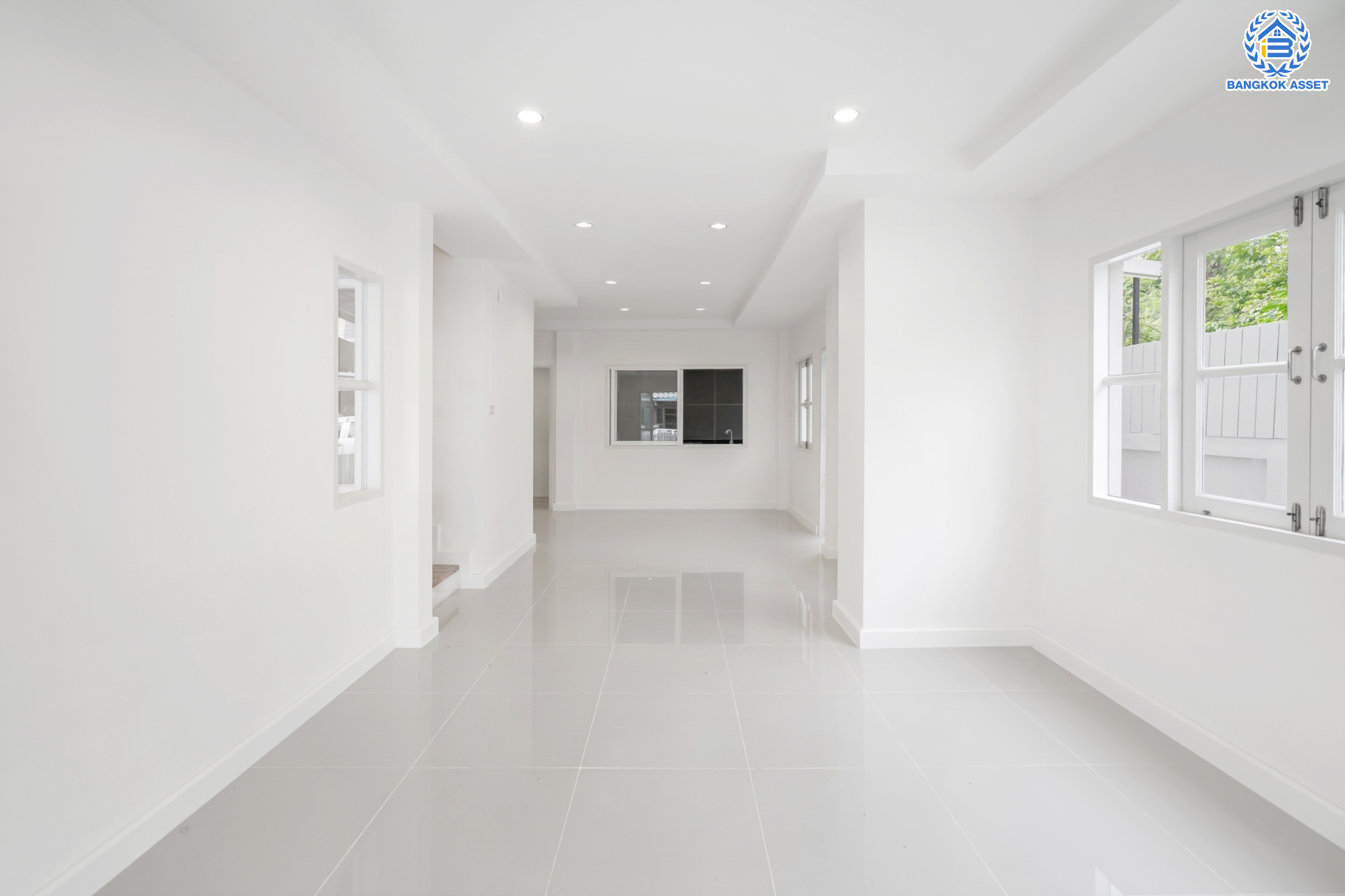 บ้านมือสองตกแต่งใหม่ ม.เปี่ยมสุข รัตนาธิเบศร์-พระนั่งเกล้า ทาวน์เฮ้าส์ หลังมุม เนื้อที่ 26.3 ตร.ว. ฟังก์ชันจัดเต็ม 3 ห้องนอน 2 ห้องน้ำ 1 ที่จอดรถ ตอบโจทย์ทุกการเข้าอยู่ บนทำเลโซนเมือง ติดถ.รัตนาธิเบศร์ ใกล้เซ็นทรัลรัตนาธิเบศร์ และรถไฟฟ้าสถานี "สะพานพระนั่งเกล้า"